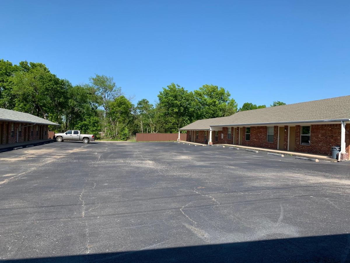 Budget Motel